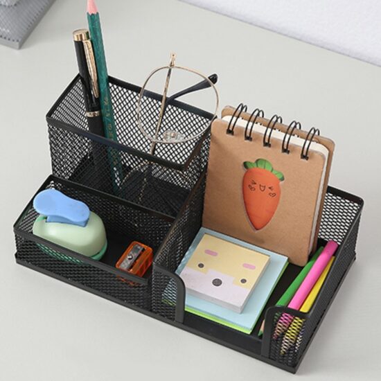minimalistyczny organizer na biurko